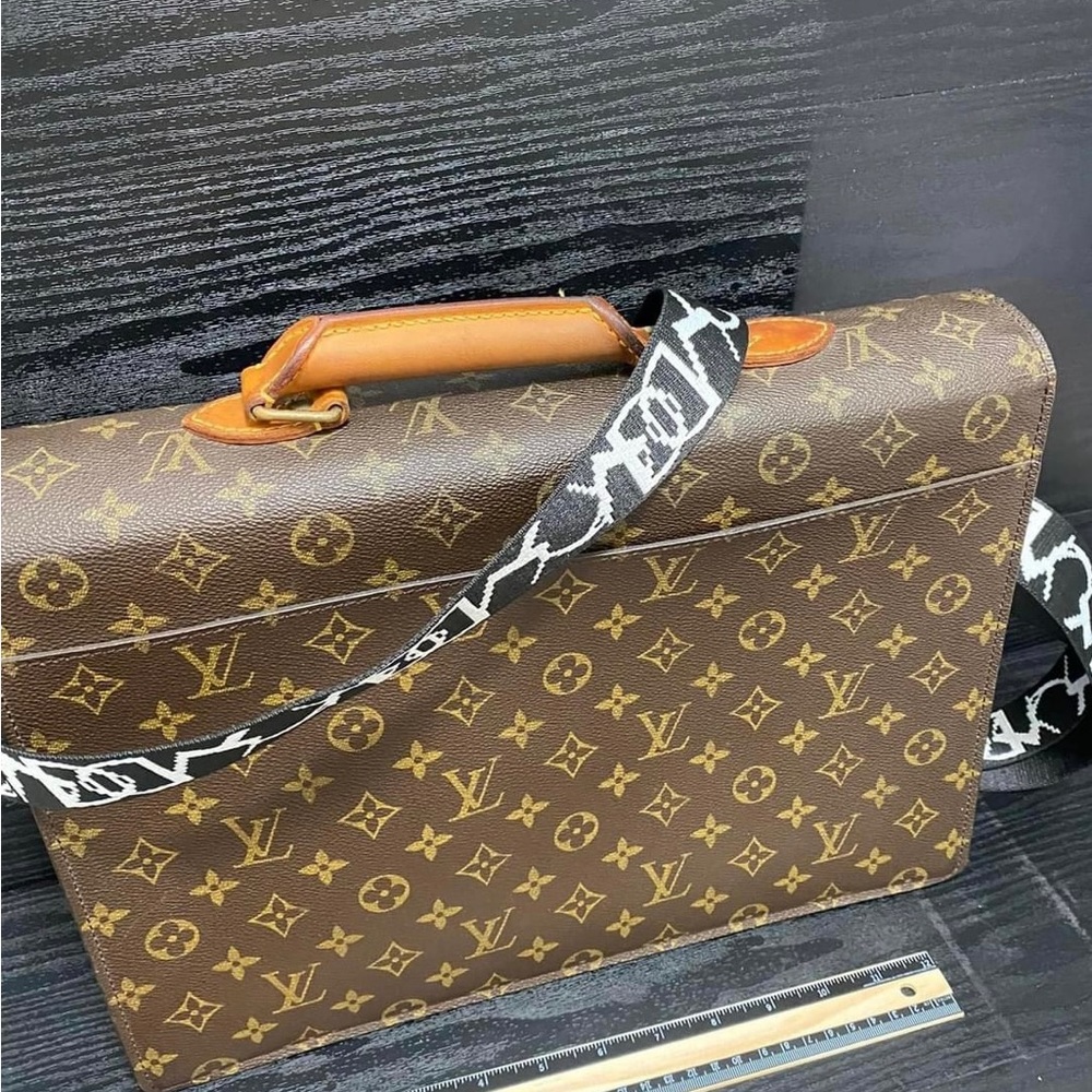 Louis Vuitton Briefcase ( Serviette ). - image 4